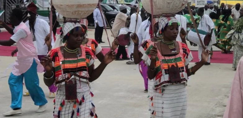 Which language is the majority in Adamawa State?
